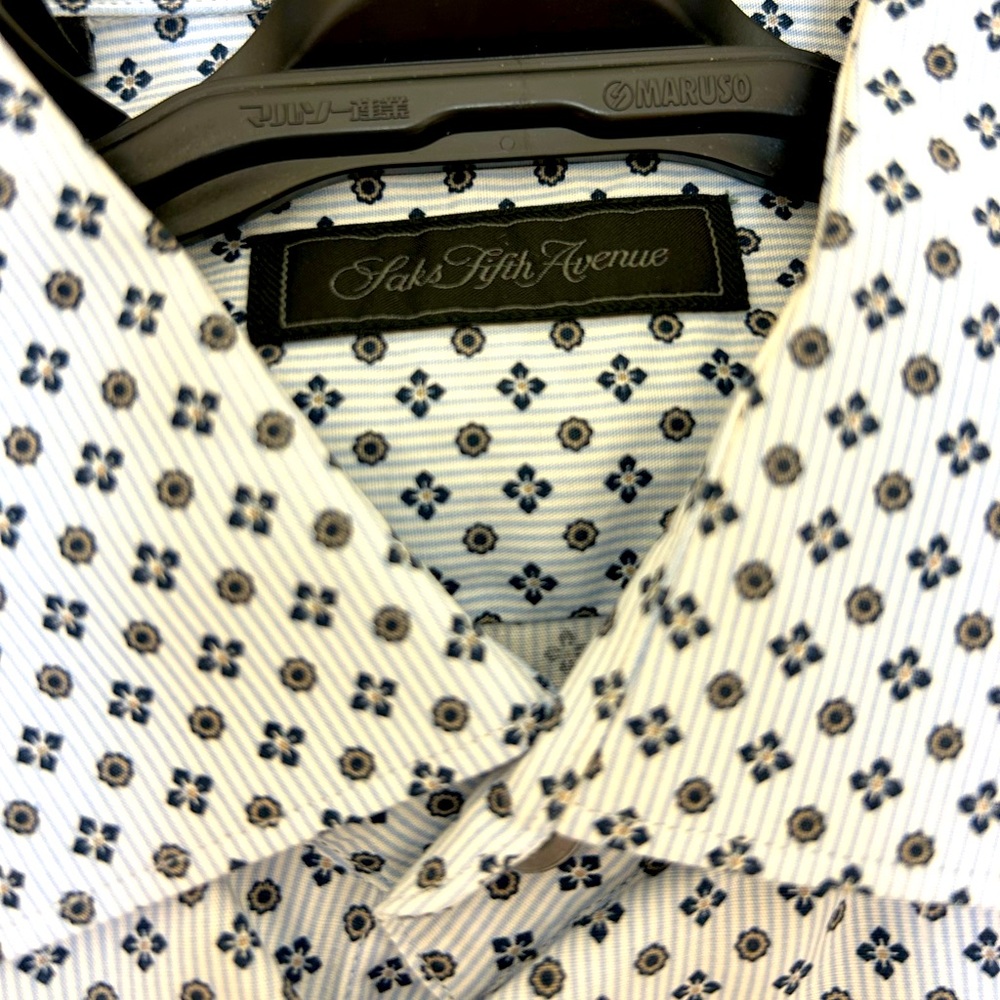 Like NEW Saks shirt!